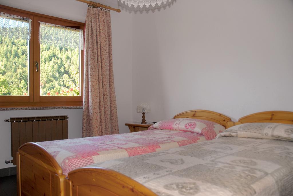 Agriturismo Plan D'Avie أَويستا الغرفة الصورة